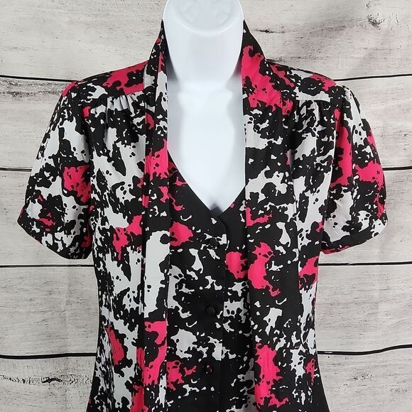 🔹️NWT Banana Republic Pink, Black, & Gray Short Sleeve Blouse Small - Picture 5 of 16